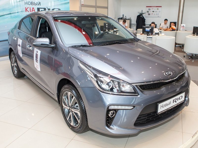 Kia Rio 2018 серый
