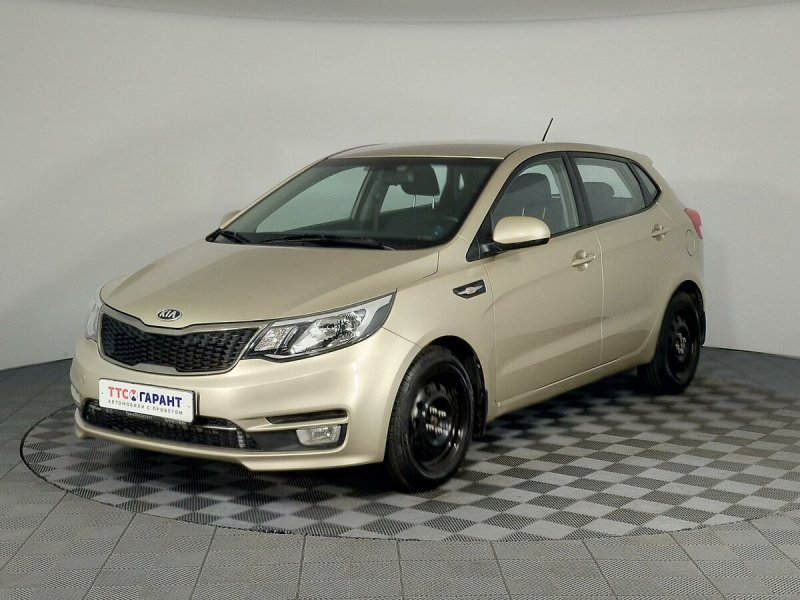 Kia Rio 2015 хэтчбек бежевый