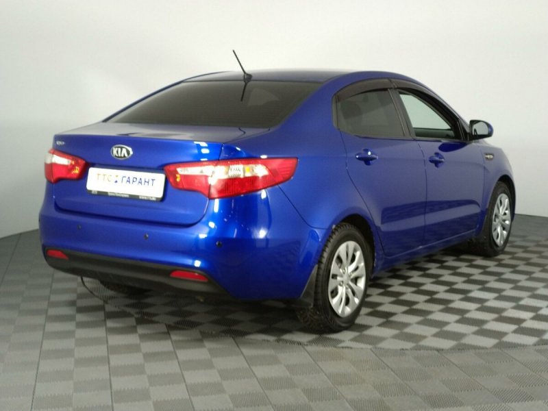 Kia Rio 3 QB синяя