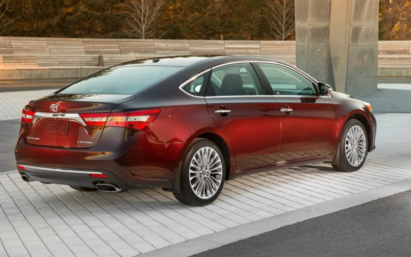 Toyota Avalon 2016