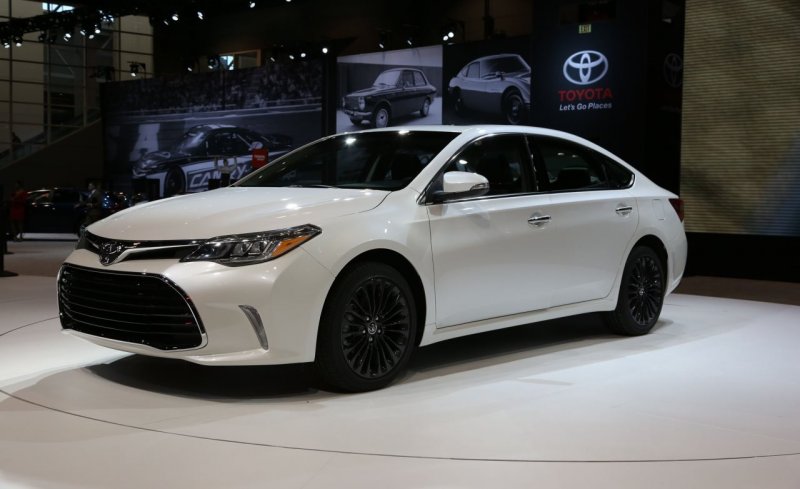 Toyota Avalon 2016
