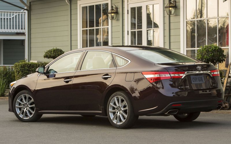 Toyota Avalon 2015