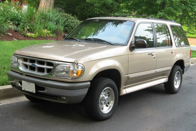 Ford Explorer внедорожник 1995
