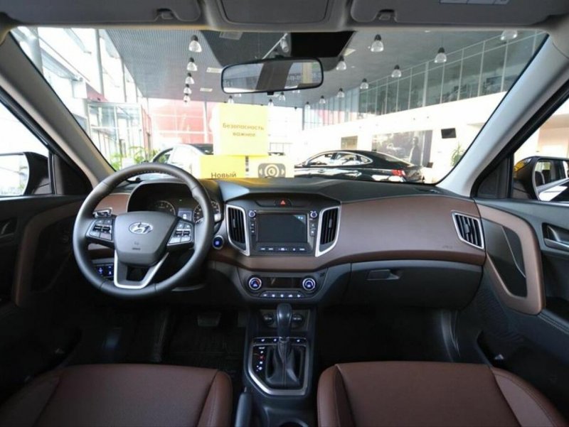 Hyundai Creta Black and Brown 2020