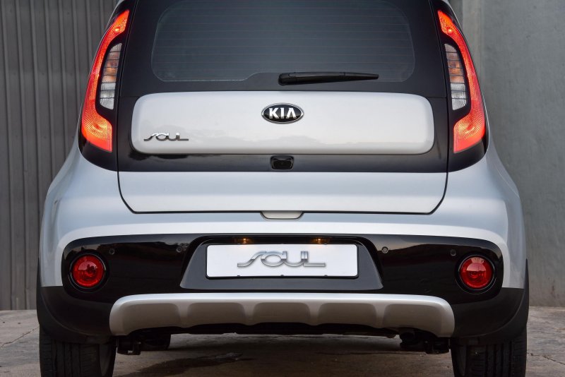 Kia Soul 2011 сзади
