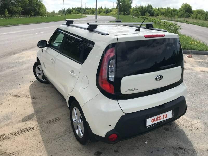 Kia Soul 2 вид сзади