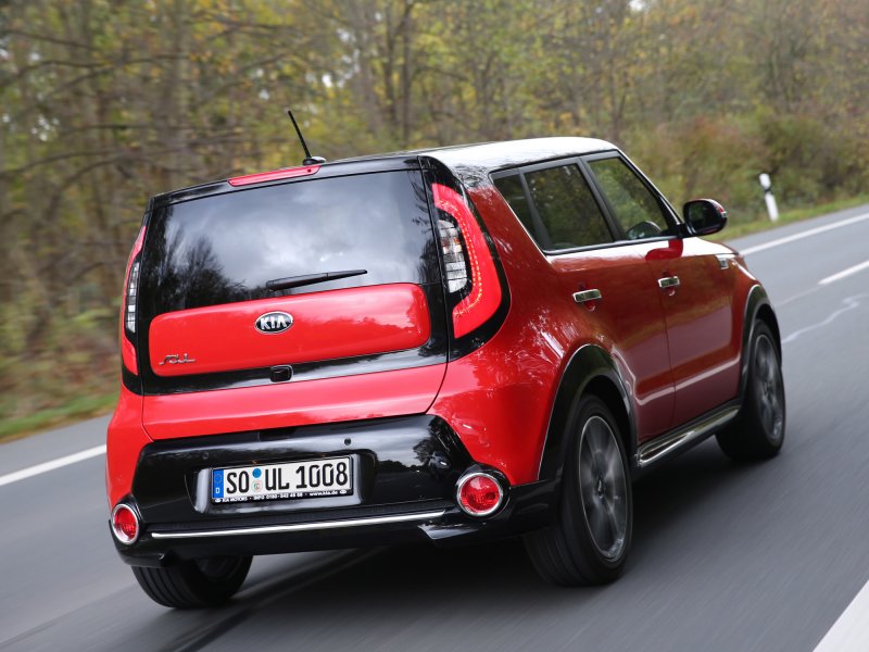 Kia Soul 2016 сзади