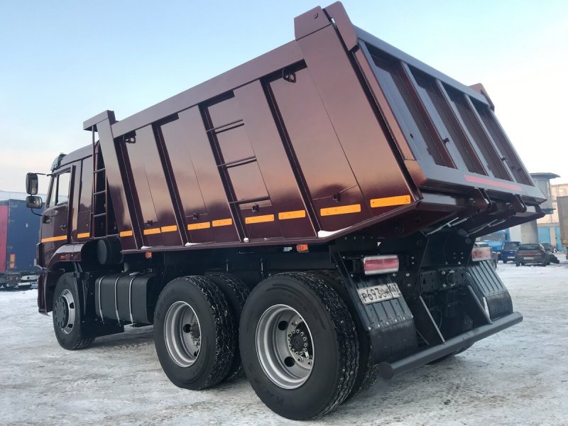 КАМАЗ 651153