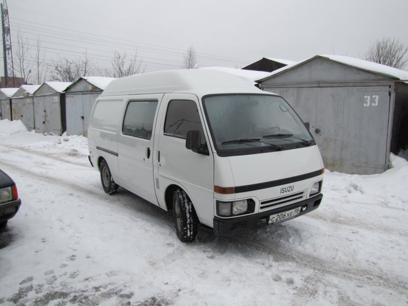 Isuzu Midi 2.2