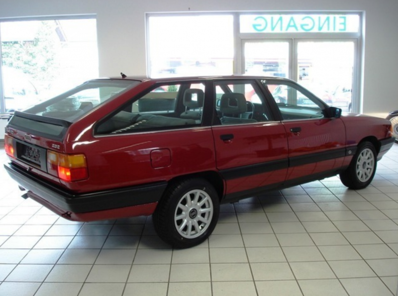 Ауди 100 Авант кватро