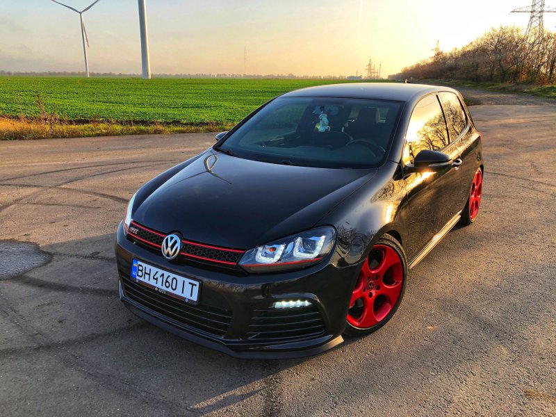 VW Golf 6 GTI белый