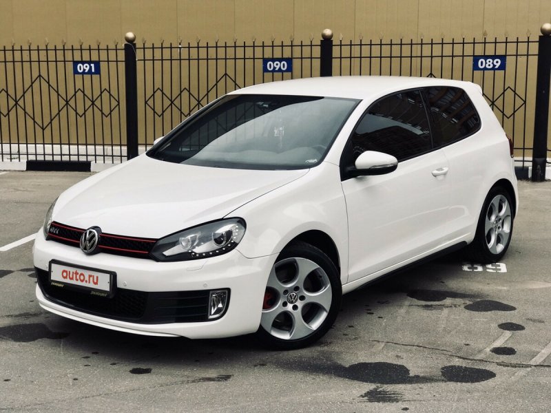 VW Golf r400