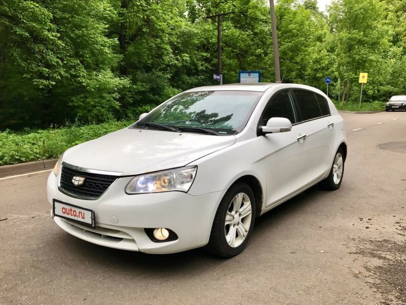 Машина Geely Emgrand ec7