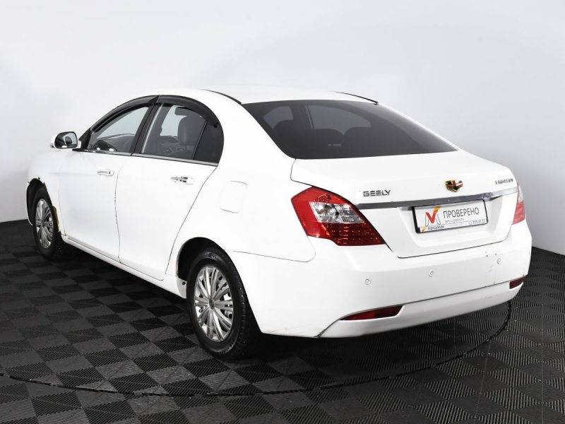 Geely Emgrand ec7 белый