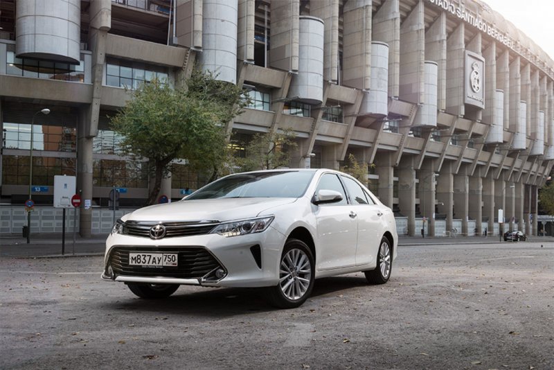 Toyota Camry XLE 2017