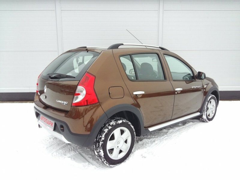 Renault Sandero Stepway бежевый цвет