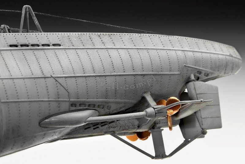 05100 Revell немецкая подводная лодка Type VII C/41 Atlantic Version (1:144)