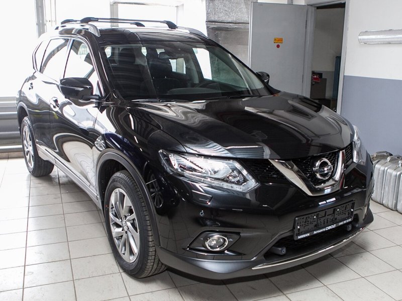 Nissan x-Trail 2017 черный