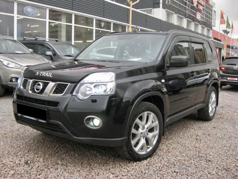 Nissan x-Trail 2011 черный