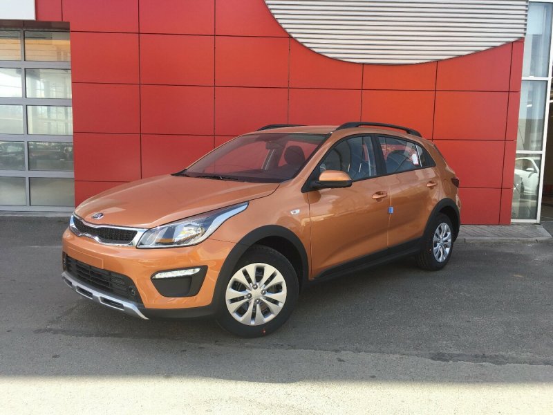 Kia Rio XLINE 2018 красная