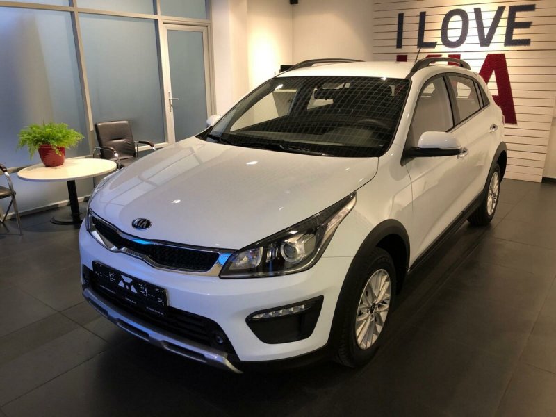 Kia Rio x-line коричневый