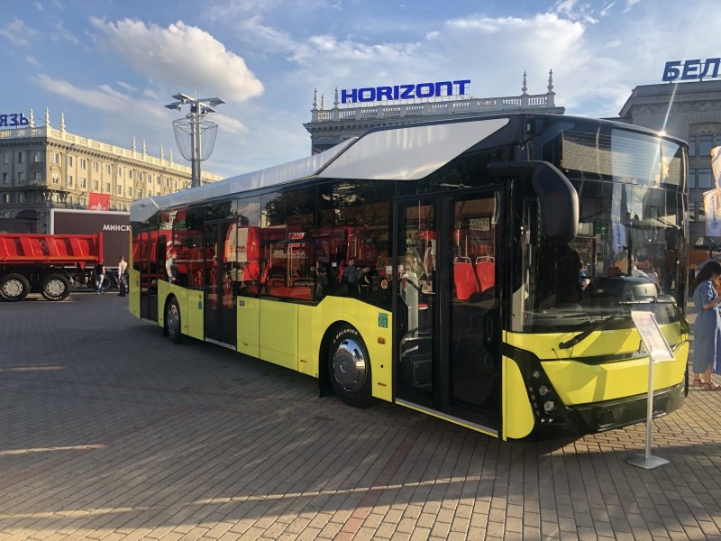 МАЗ 303065 автобус