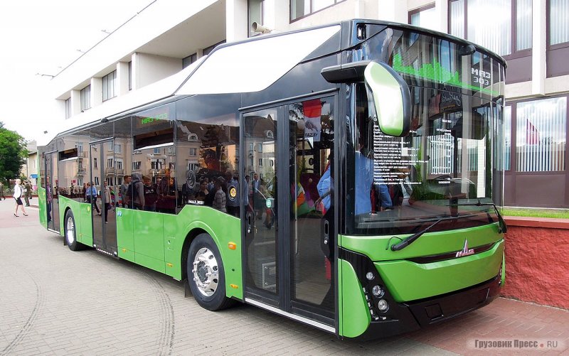Автобус МАЗ 626