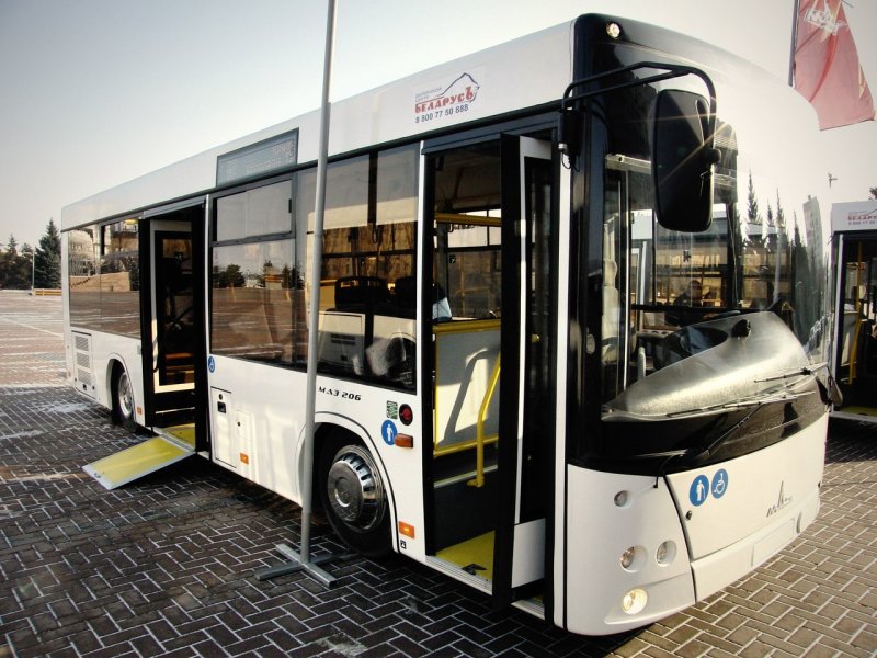 МАЗ-206 автобус