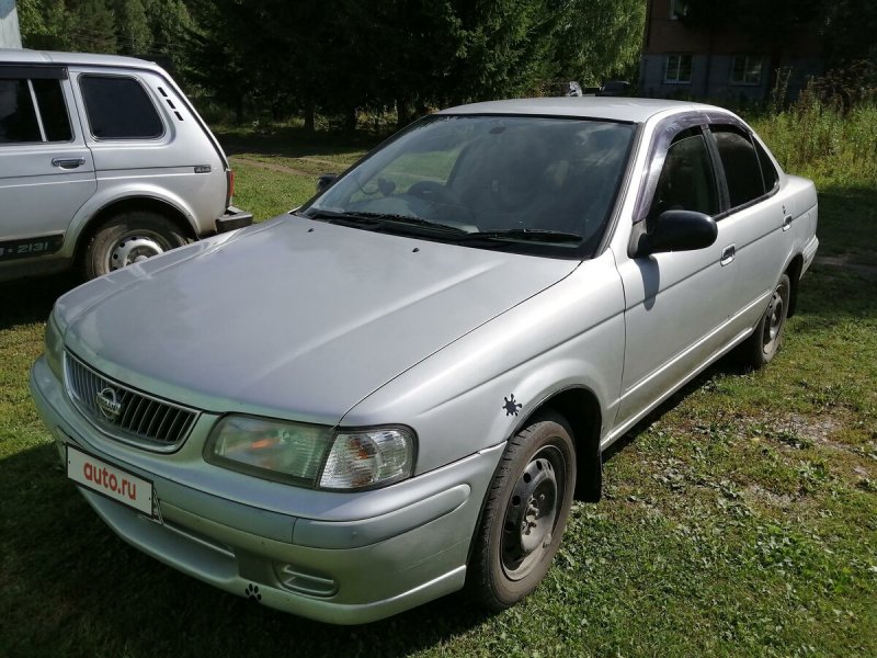 Nissan Sunny fb15 2001