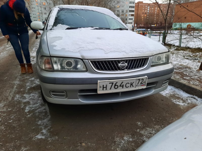 Nissan Sunny fb15 2008
