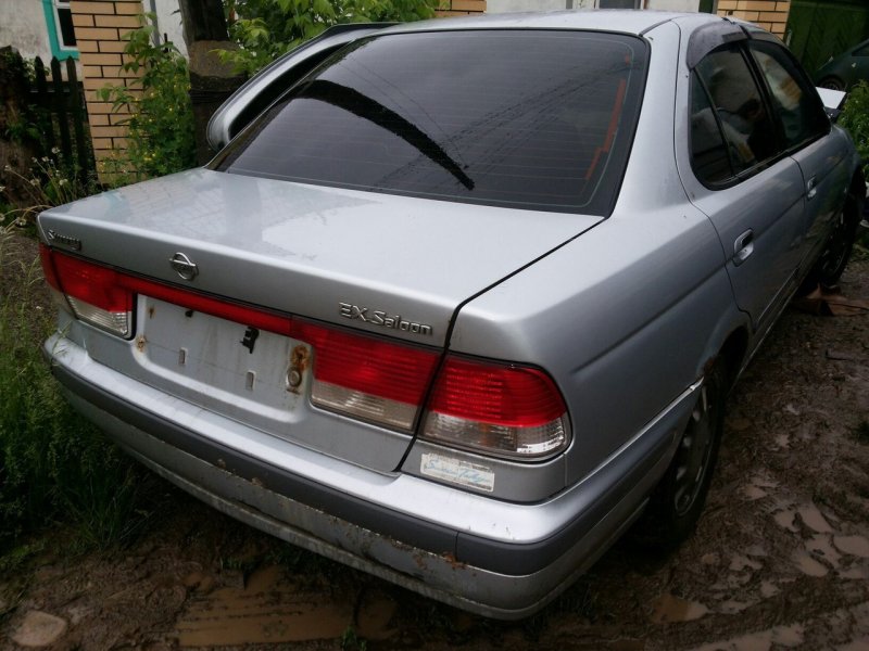 Nissan Sunny 15