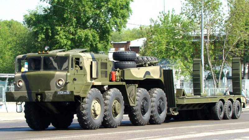 Тягачи МАЗ 537г
