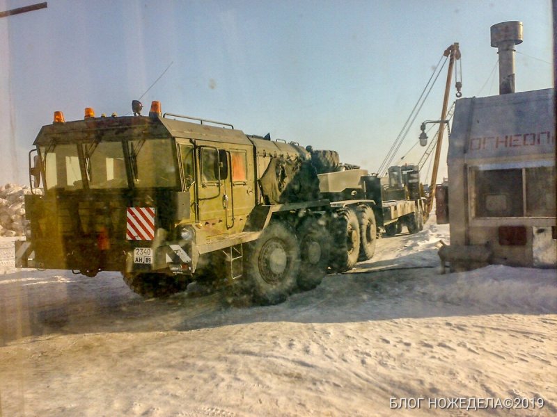 Лего МАЗ 537 С тралом