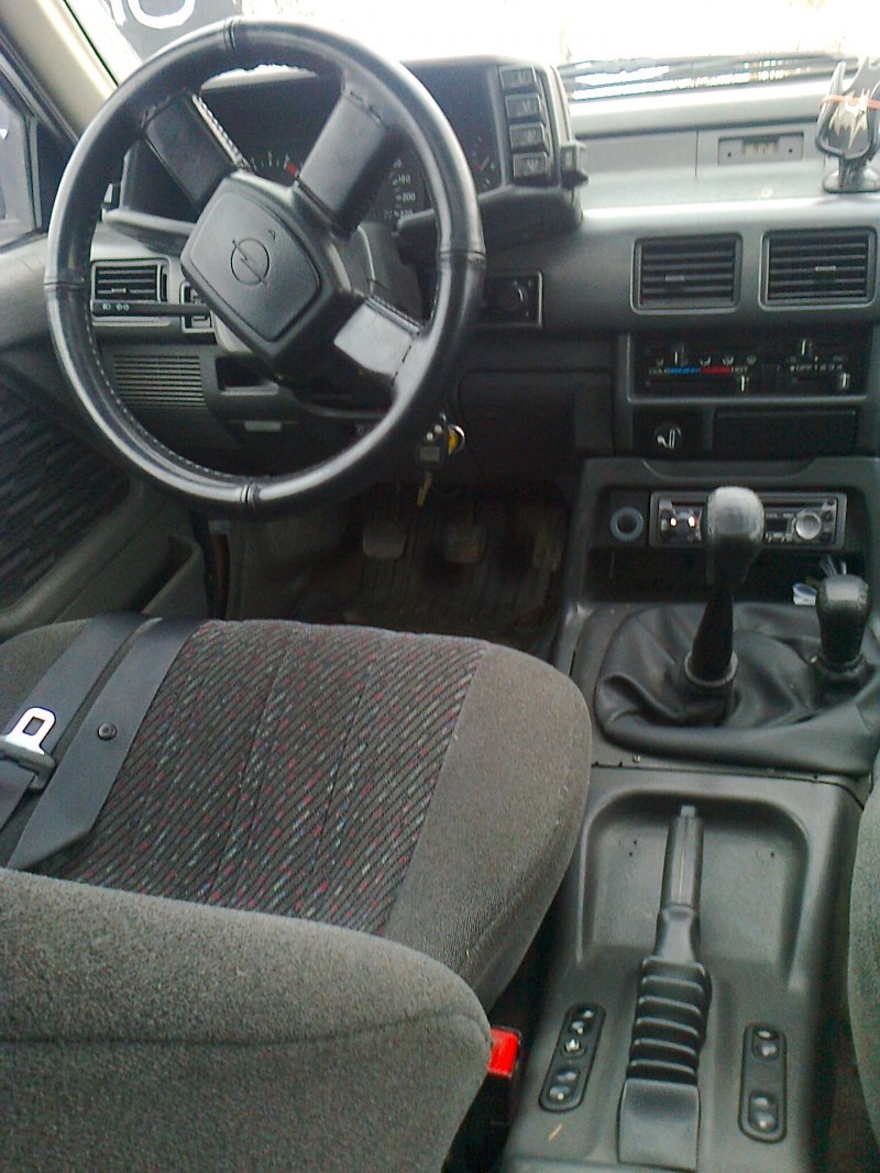 Opel Frontera b 2002 салон