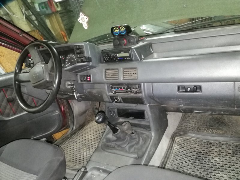 Opel Frontera b салон