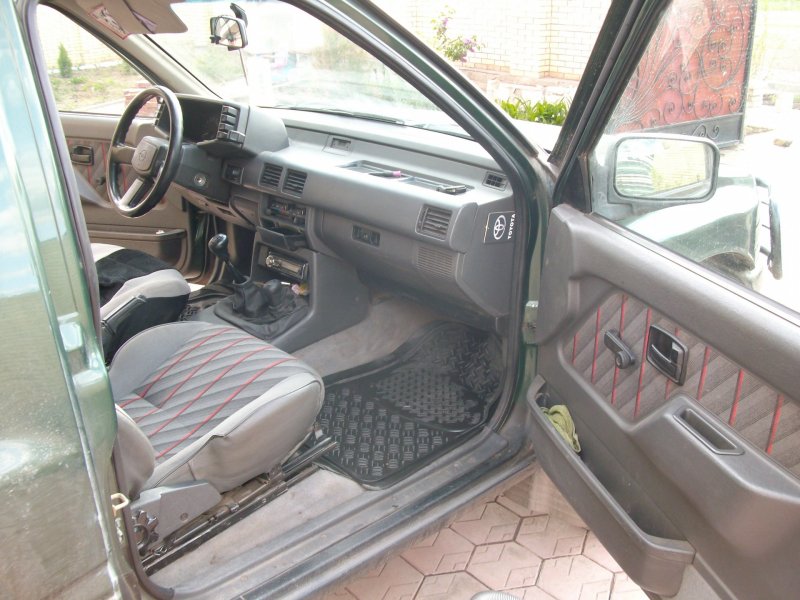 Opel Frontera, 1992 салон
