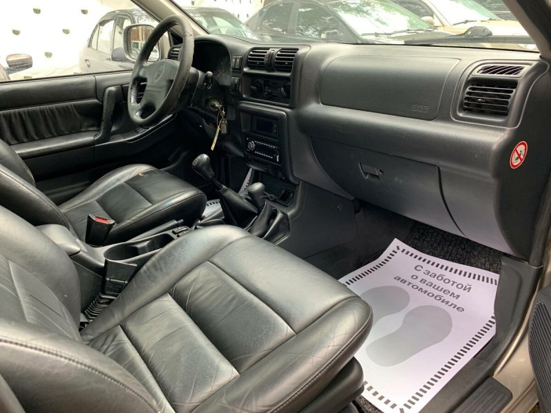 Opel Frontera 2000 салон