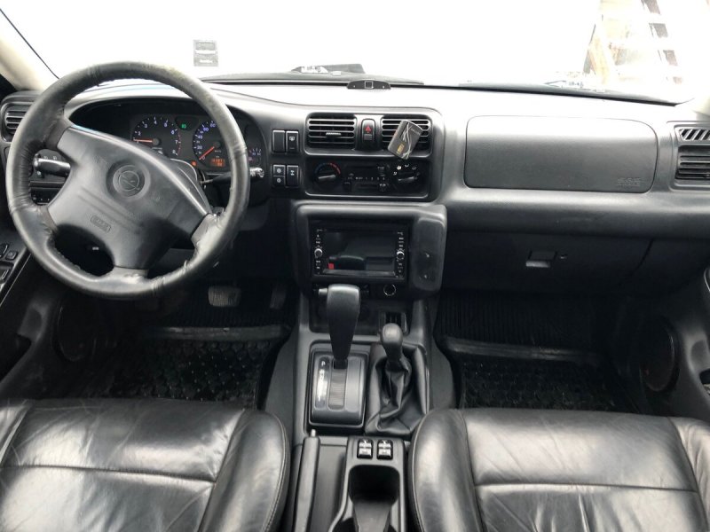 Opel Frontera, 1992 салон