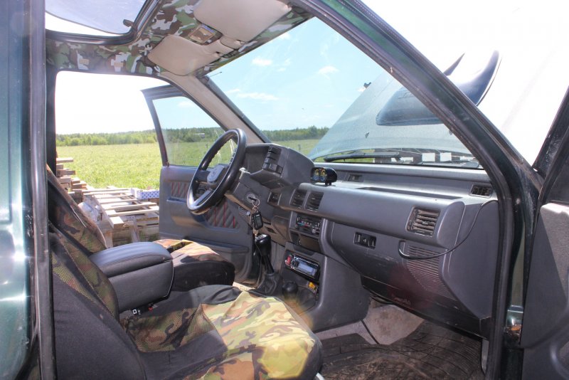 Opel Frontera, 1992 салон