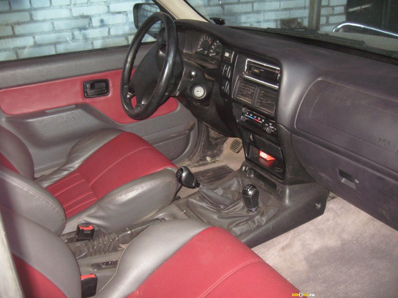 Opel Frontera, 1992 салон