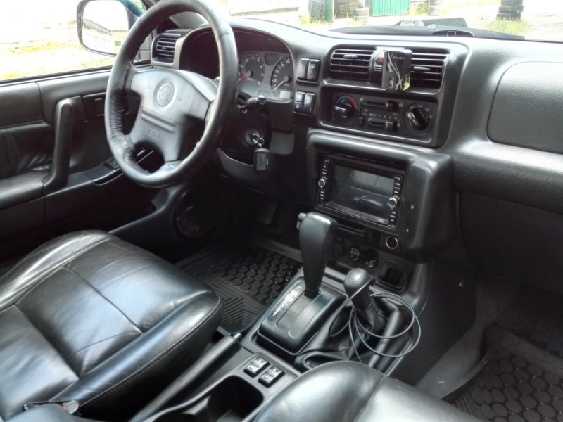 Opel Frontera, 1992 салон