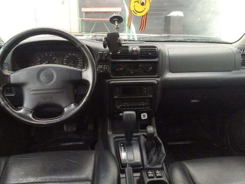 Opel Frontera b 2002 салон