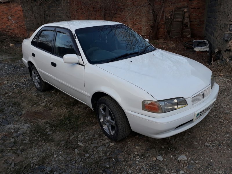 Toyota Sprinter 2000