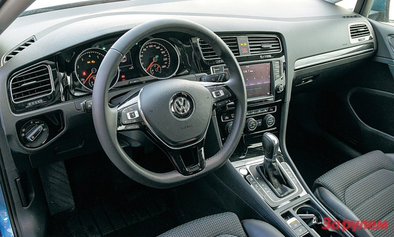 Volkswagen Golf VII салон