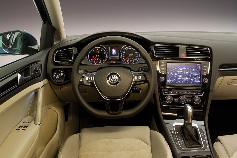 VW Golf GTI mk7 салон