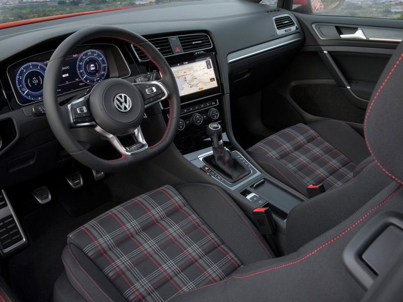 VW Golf GTI mk7 салон