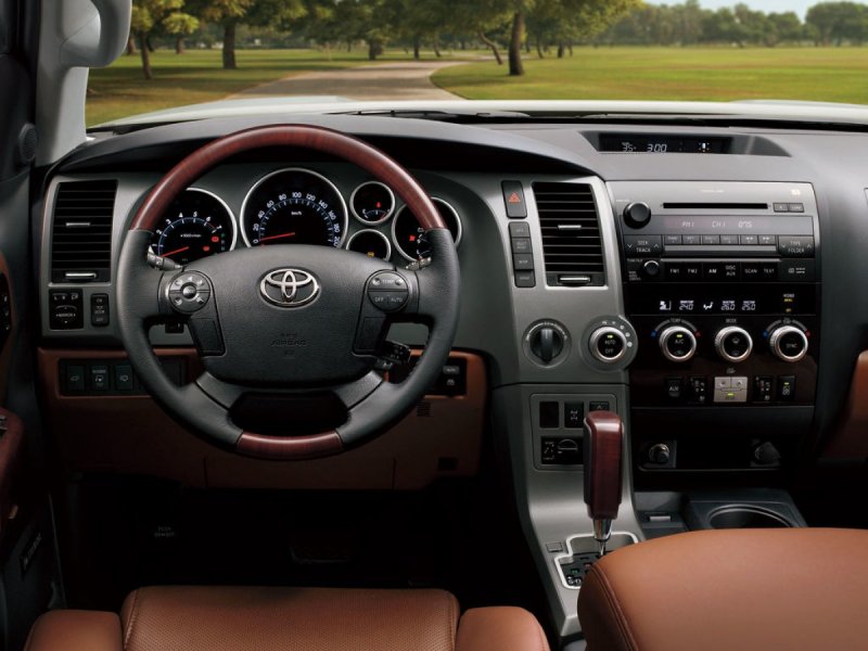 Toyota Sequoia