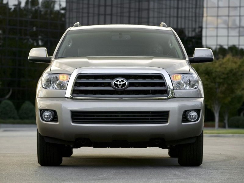 Toyota Sequoia II 2008