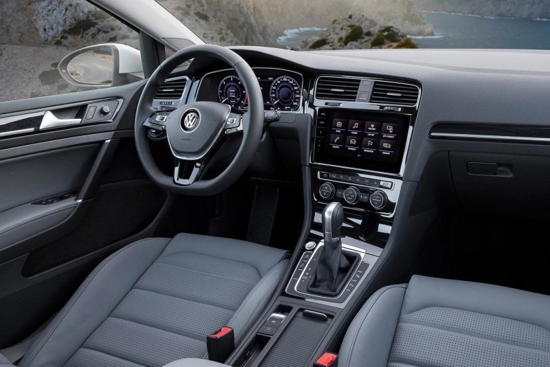 Volkswagen Golf VII Interior