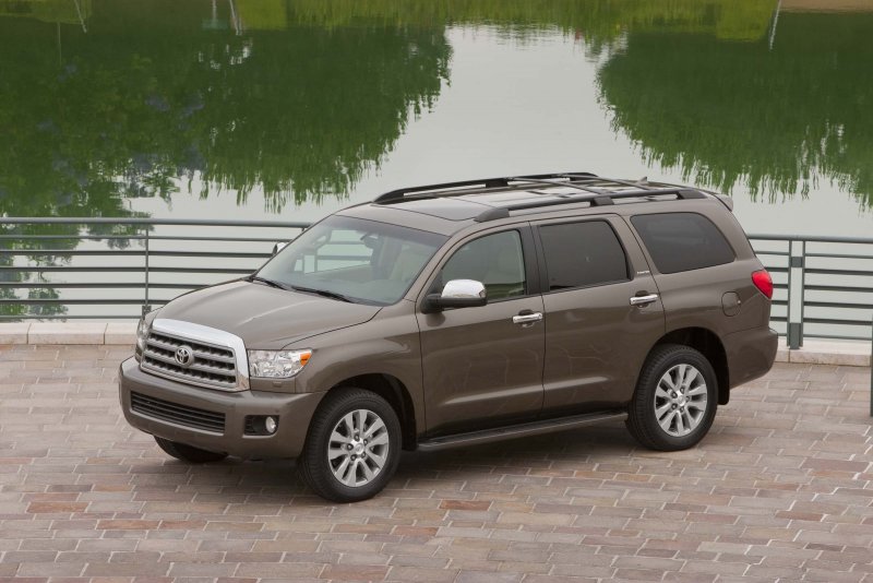 Toyota Sequoia 2013